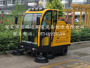 保定宏瑞達(dá)2150電動(dòng)清掃車(chē)助力于陜西咸陽(yáng)三原縣小區(qū)進(jìn)行清潔工作